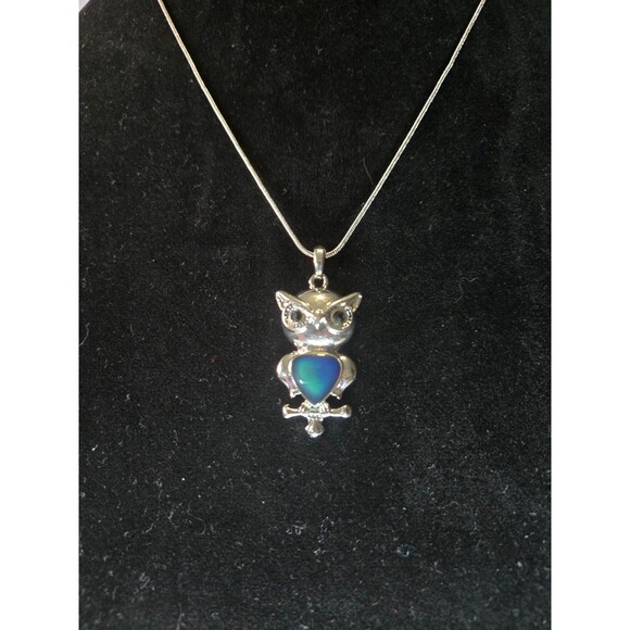 Adult Jewels Silver Tone Necklace Owl Pendant with Blue Cabachon - Picture 2 of 6